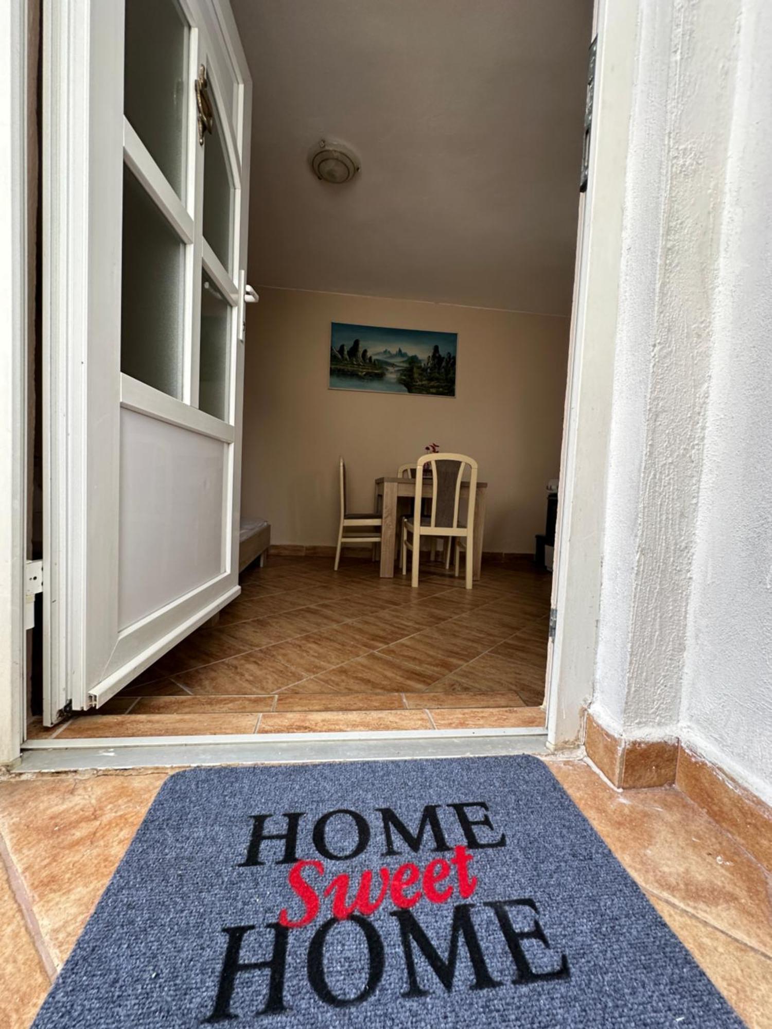 Apartman Nina Risan Exterior photo