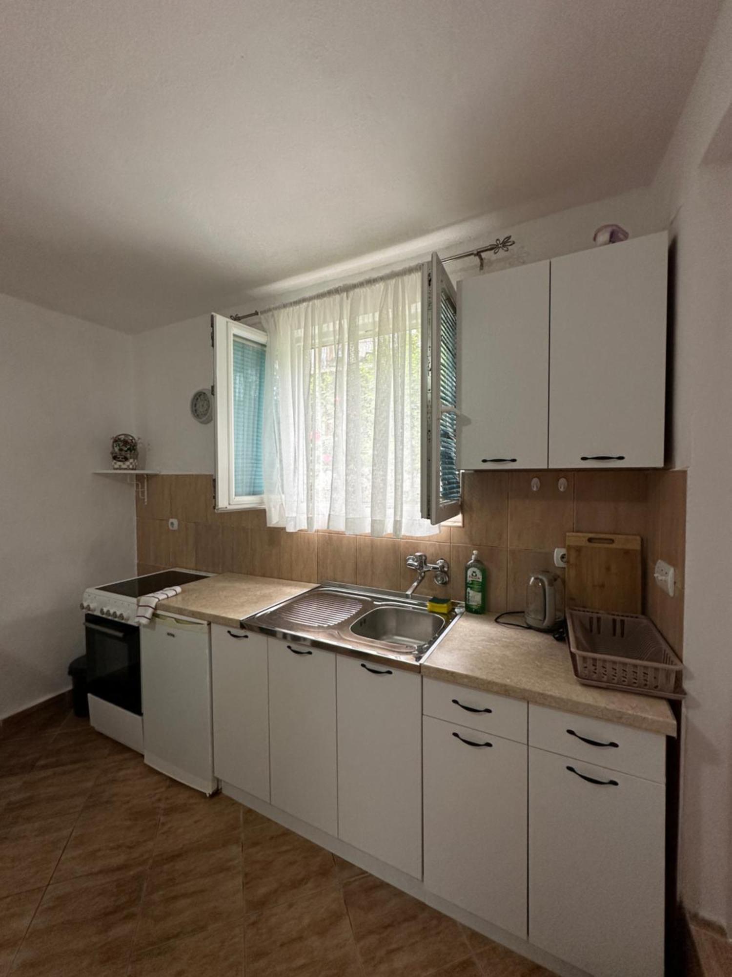 Apartman Nina Risan Exterior photo